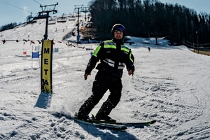 Policjant na nartach