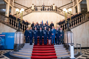 zdjęcie grupowe wszystkich uczestników ślubopwania