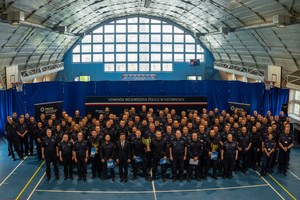 zdjęcie grupowe policjantów