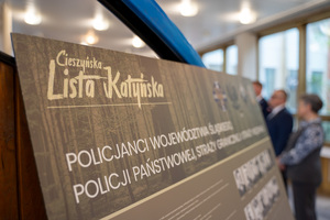 Na zdjęciu widoczna jest - Cieszyńska Lista Katyńska