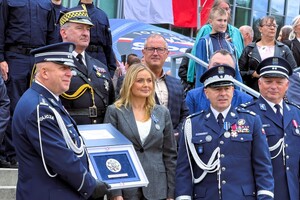 zdjęcie przedstawia zbliżenie na komendantów wojewódzkich i komendanta głównego