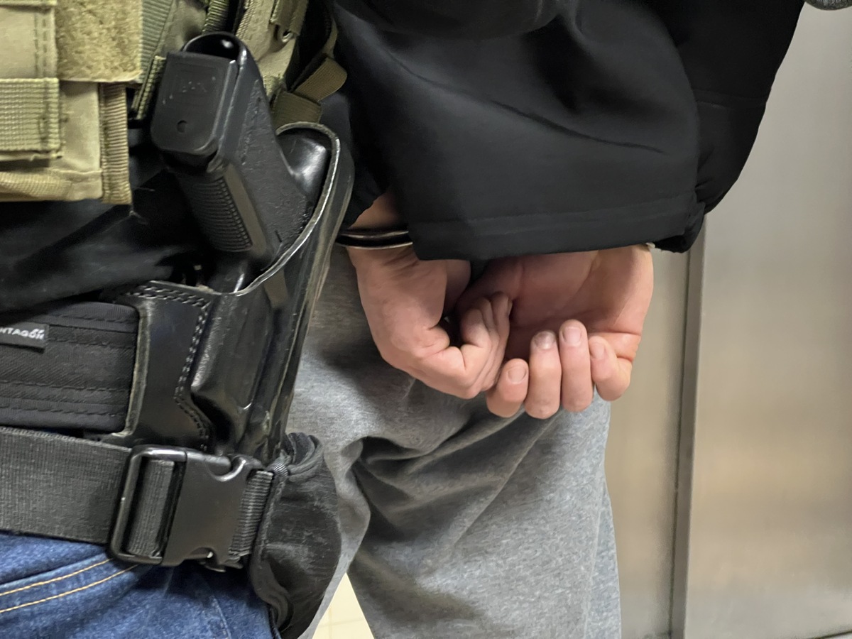 Śląscy policjanci rozbili zorganizowaną grupę przestępczą. 7 osób zatrzymanych