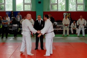 Judoka w policyjnym mundurze