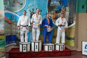 Judoka w policyjnym mundurze