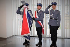Na zdjęciu poczet sztandarowy Komendy Powiatowej Policji w Będzinie.