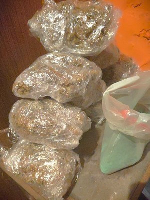 Na zdjęciu marihuana w workach.