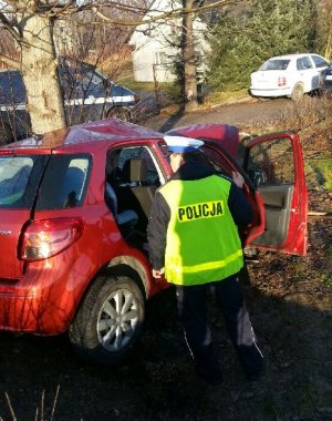 Zdjęcie z miejsca śmiertelnego wypadku drogowego