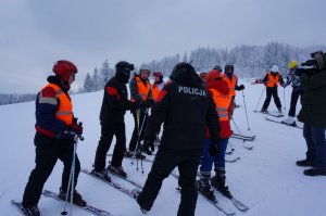 Policjanci na „Światowym Dniu Śniegu” w Szczyrku