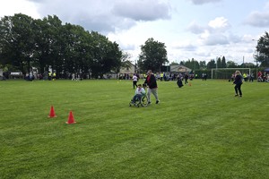Na zdjęciu widzimy ZAWODY XXIV POWIATOWYCH IGRZYSK OSÓB NIEPEŁNOSPRAWNYCH