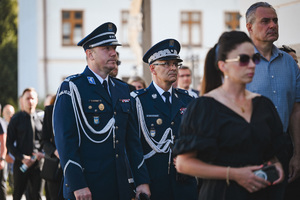 Na zdjęciu widzimy ceremonię pogrzebu Komendanta Powiatowego Policji w Bieruniu młodszego inspektora Dariusza Waligóry