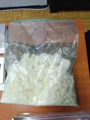 Zabezpieczane narkotyki w worku
