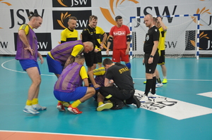 Zdjęcie przedstawiające zawodników turnieju.