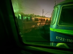 na zdjęciu widoczne są lokomotywy