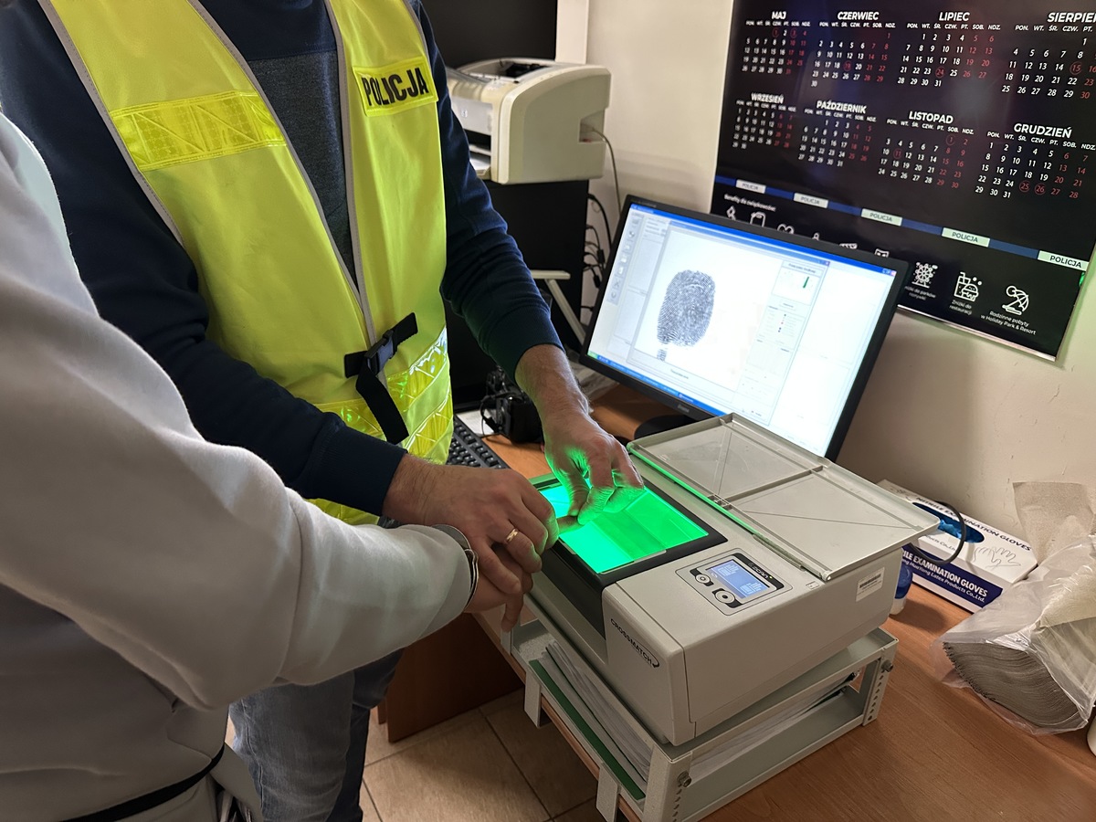 Poszukiwany Europejskim Nakazem Aresztowania „odbierak” wpadł w ręce kryminalnych