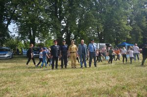 na zdjęciu widoczni są komendanci Straży Pożarnej, Policji, Zakładu Karnego , Wójt gminy Koszęcin oraz Straży Ochrony Kolei
