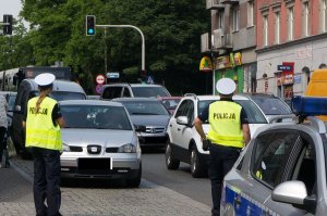 Policjanci z Wydziału Ruchu Drogowego katowickiej komendy