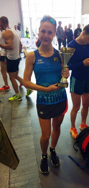 sierż. Monika Nawrat podczas biegu w półmaratonie