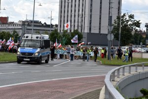 Policjanci podczas zabezpieczenia „Marszu wolności” w Katowicach