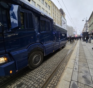 Na zdjęciu policjanci podczas zabezpieczenia