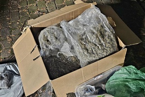 Na zdjęciu zabezpieczone narkotyki