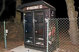 zniszczony kwiatomat