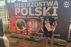 policjant podczas zawodów