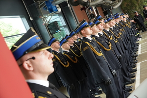 na zdjęciu widać strażaków w mundurach galowych podczas obchodów Dnia Strażaka