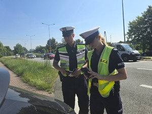 na zdjęciu widać policjantów