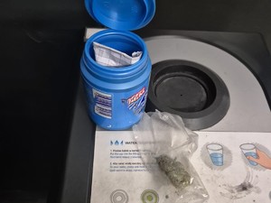 na zdjęciu widać środki odurzające