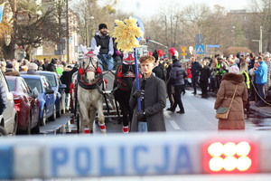 Zdjęcie policjantów podczas zabezpieczenia Orszaku Trzech Króli