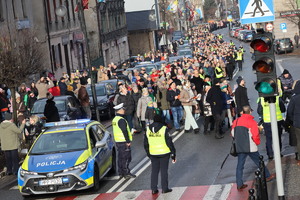 Zdjęcie policjantów podczas zabezpieczenia Orszaku Trzech Króli