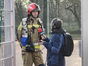 Zdjęcia z ćwiczeń policyjnych w szkole