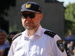 Zdjęcie policjantów podczas zabezpieczenia pielgrzymki