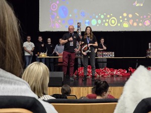 Zdjęcie przedstawia uczestników wydarzenia.
