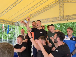 na zdjeciu 1 miejsce