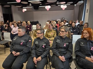 na zdjęciu funkcjonariuszki podczas wykładu