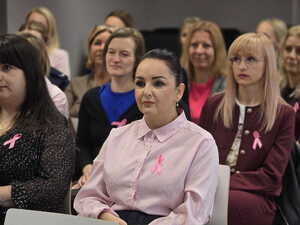 na zdjęciu funkcjonariuszki podczas wykładu