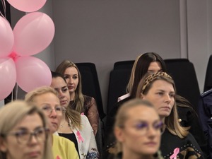 na zdjęciu funkcjonariuszki podczas wykładu