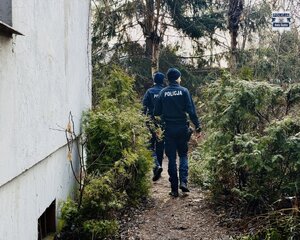 Dzielnicowi w czasie kontroli pod katem bezdomności