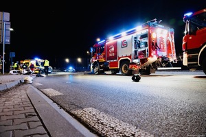 Służby na miejscu zdarzenia drogowego