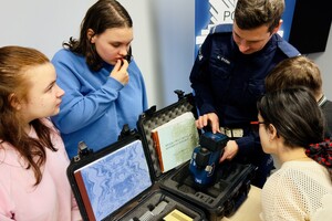 Pokaz policyjnego sprzętu