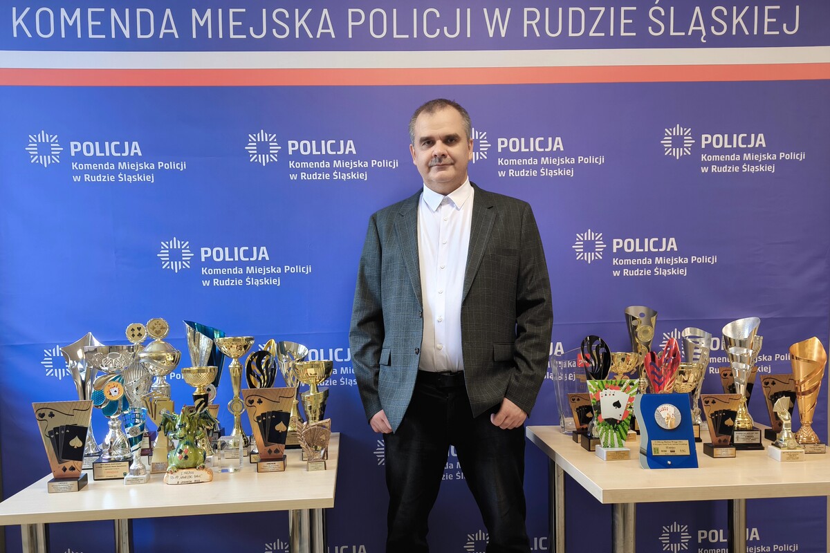 Policjant z Rudy Śląskiej arcymistrzem brydża sportowego