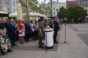 Na zdjęciu Prezydent Miasta Rybnika podczas przemówienia.