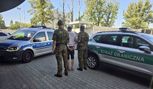 Na zdjęciu 37-letni obywatel Ukrainy, który będzie deportowany za jazdę w stanie nietrzeźwości.