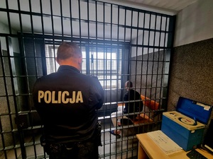 Na zdjęciu zatrzymany mężczyzna. Podpalacz z Rybnika.