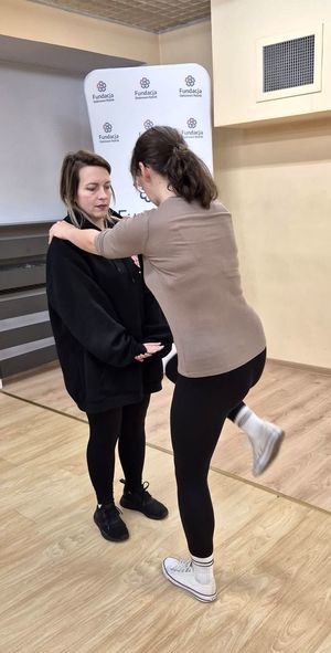 Na zdjęciu uczestnicy kursu samoobrony w Rybniku.