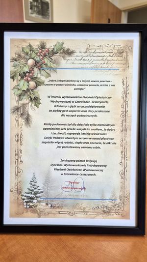 Na zdjęciu podziękowania.