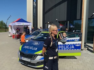 Piknik ratowniczy z udziałem sosnowieckich policjantów oraz Pierwszego Zastępcy Komendanta Wojewódzkiego Policji w Katowicach insp. Artura Bednarka.