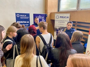 Zostań Śląskim Policjantem” – policjanci podczas V Śląsko- Zagłębiowskiego Forum Edukacji Zawodowej