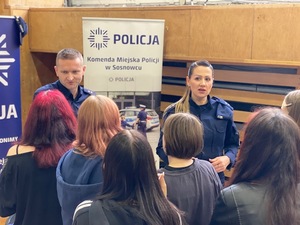 Zostań Śląskim Policjantem” – policjanci podczas V Śląsko- Zagłębiowskiego Forum Edukacji Zawodowej